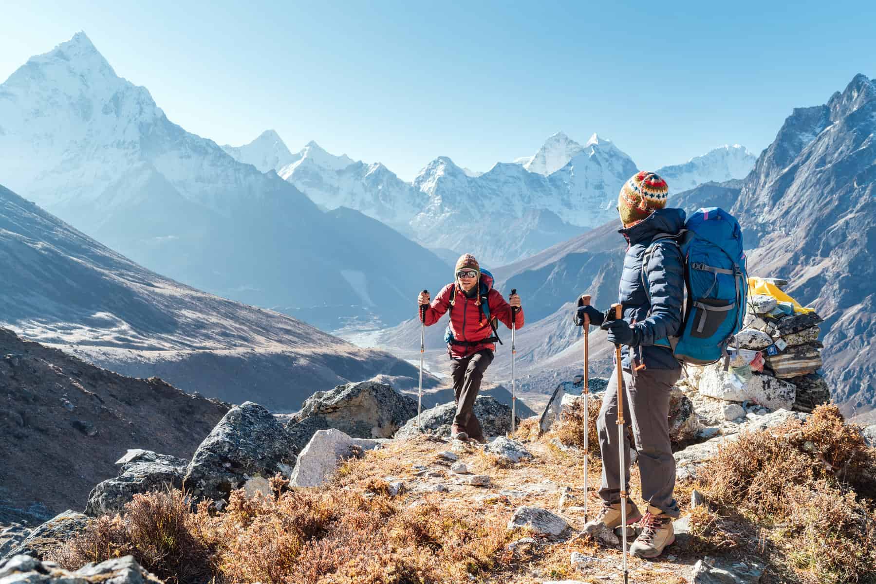 Paar auf Trekkingtour im Everest Base Camp